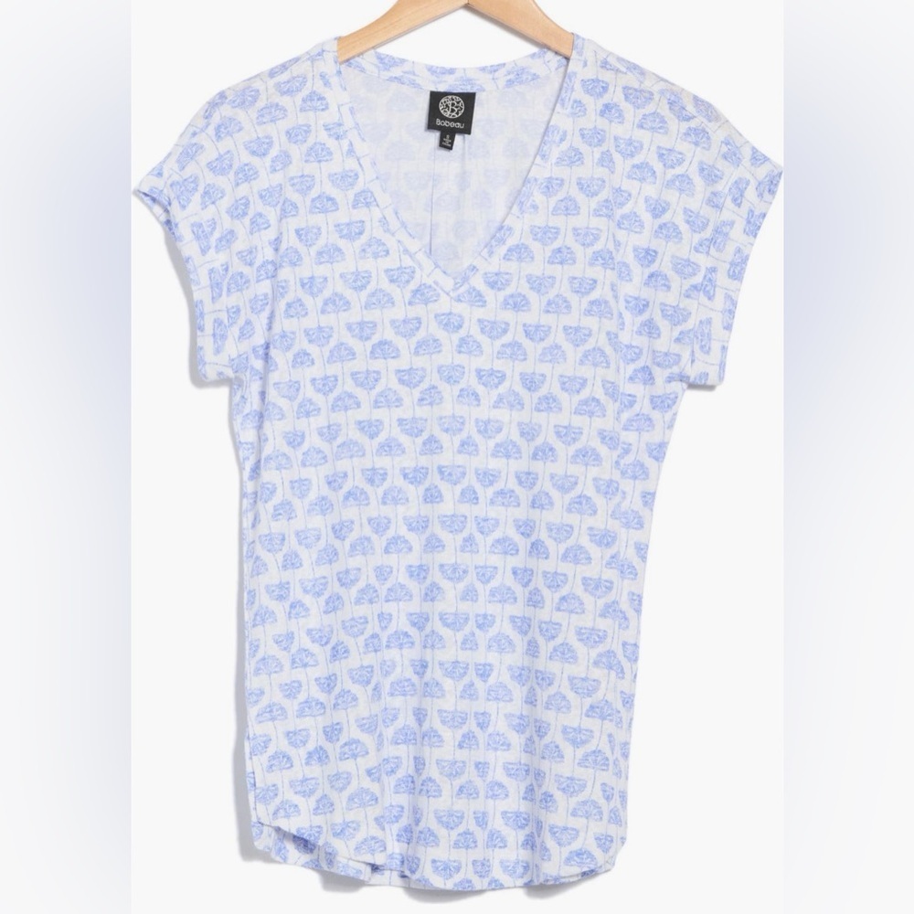 Bobeau Light Blue Pleated Patterned V-Neck Tee